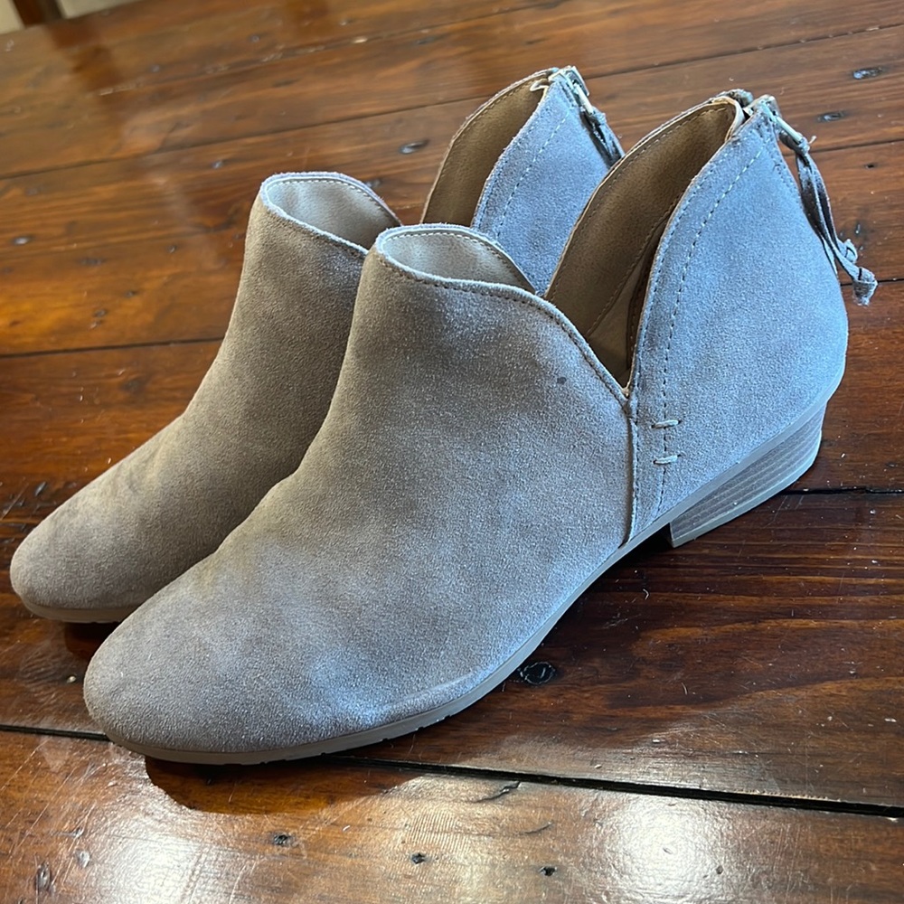 Super Cute Suede Ankle Boots